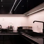 Orion Luxury 公寓 *